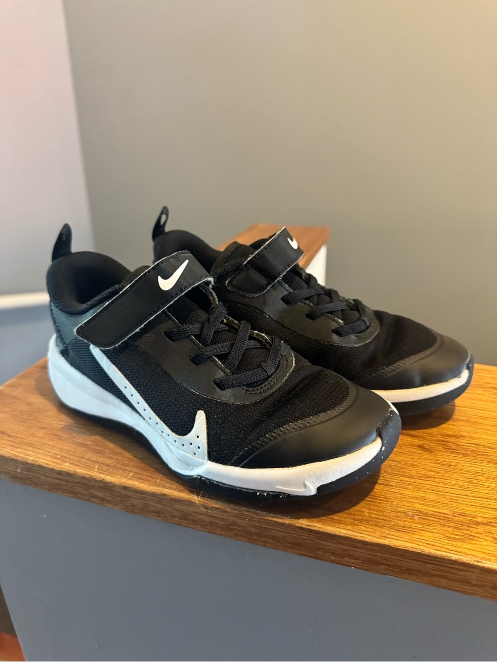 Nike Kids' Black and White Nike Sneakers 1.5Y